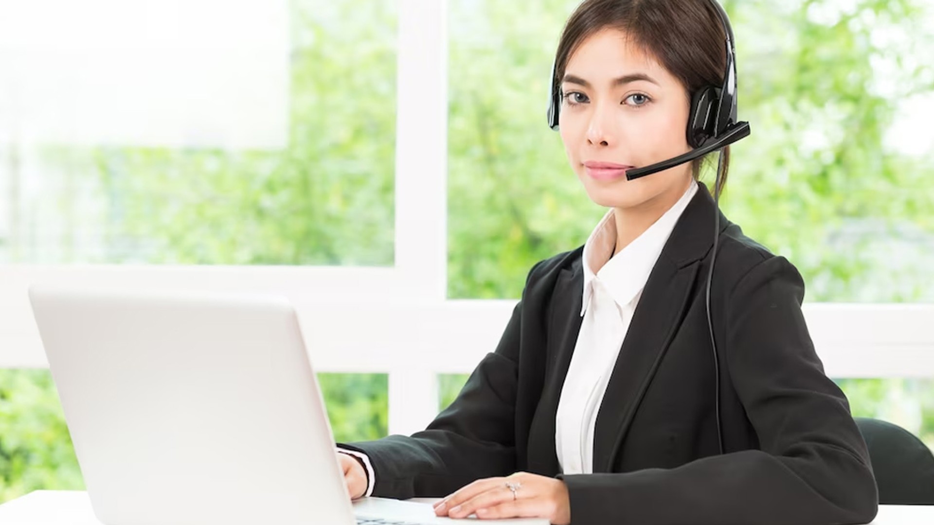 Đội ngũ hỗ trợ khách hàng m88 chuyên nghiệp